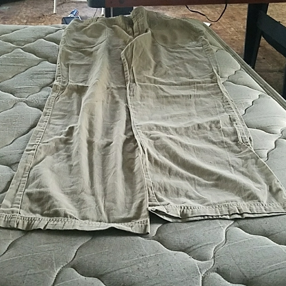 Khaki jeans